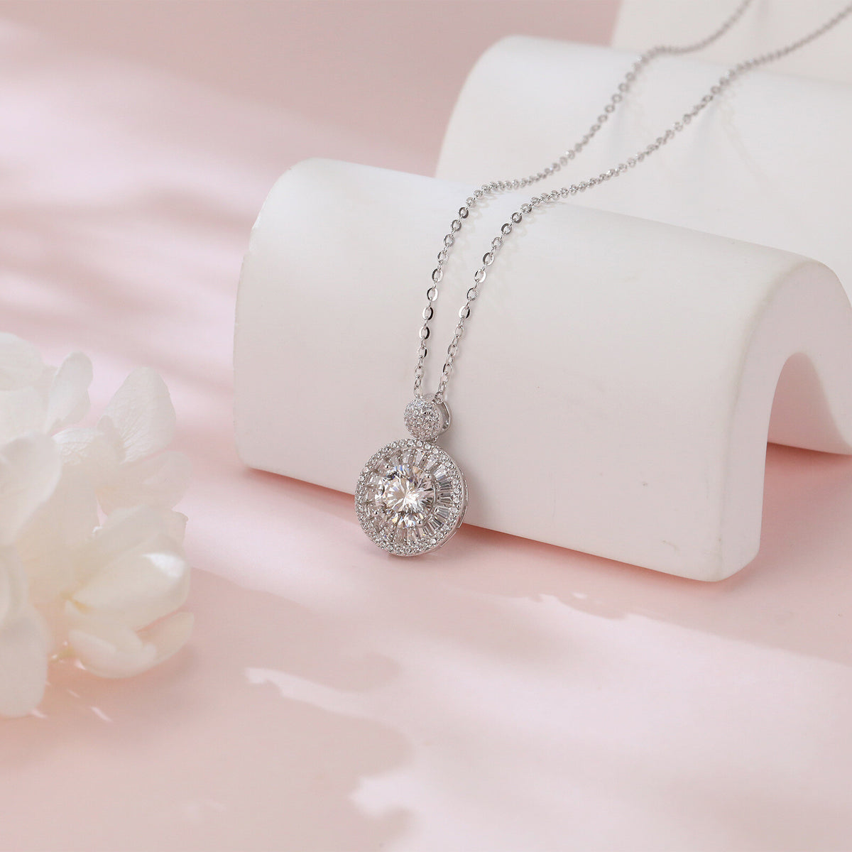 925 Sterling Silver Moissanite Halo Pendant Necklace