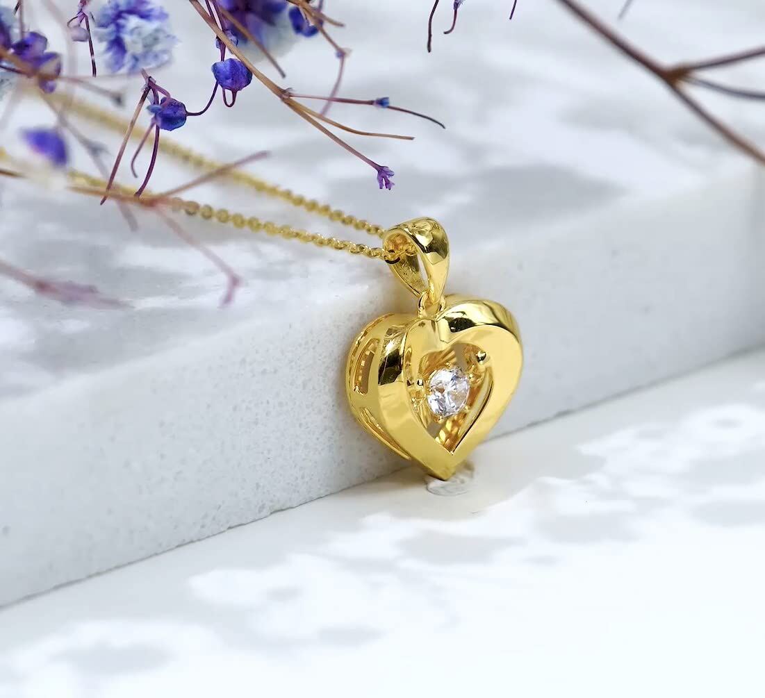 18K Gold Heart Pendant Necklace Diamond Accent Women