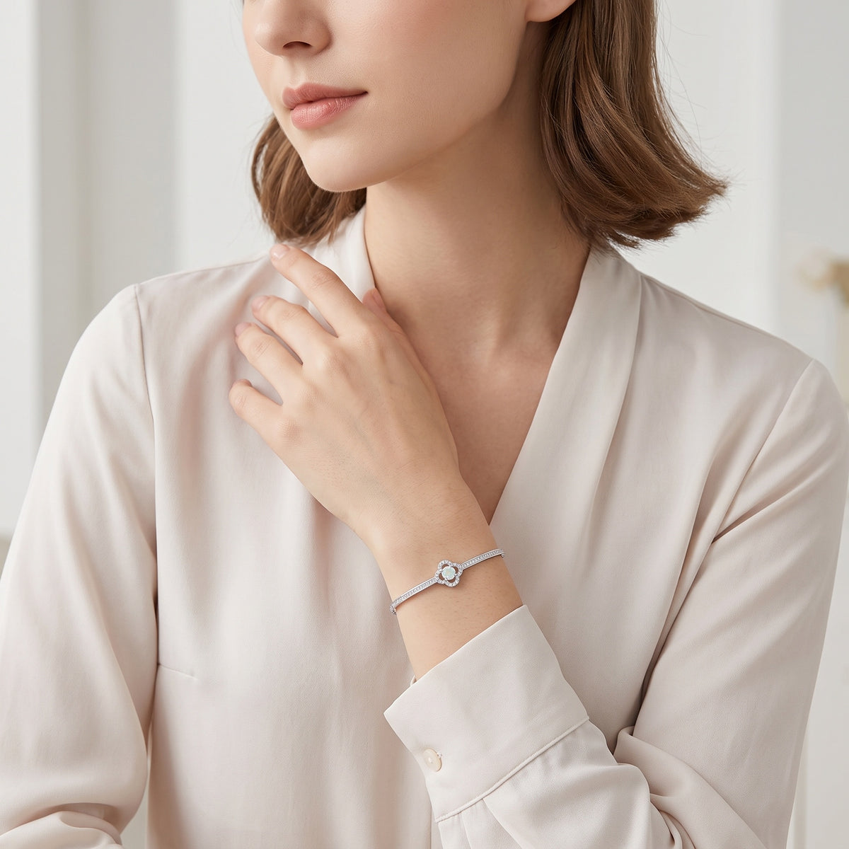 925 Sterling Silver  Moissanite Clover Bracelet